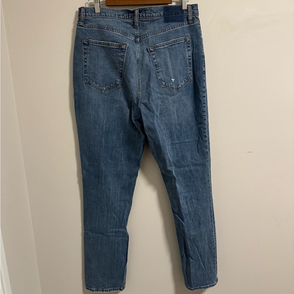 Never worn Abercrombie jeans - Picture 3 of 4